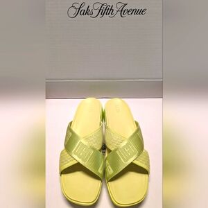 Trendy color 🔥 Flip flops sandals neon yellow green, small platform